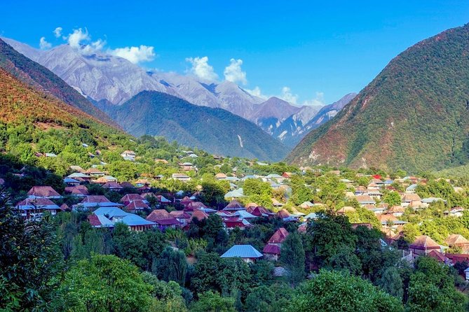 2-day Shamakhi-Gabala-Shaki Private Tour - Juma Mosque and Shamakhi’s religious past