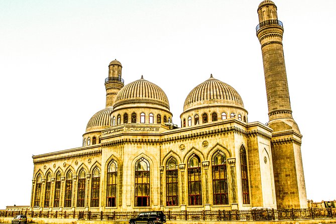 4 Days Tour: Airport Pickup + Old City + Night Tour + Day Trip Baku + Gabala - Baku after sunset: the night tour