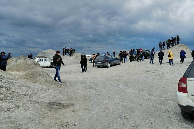 4 Days Tour: Airport Pickup + Old City + Night Tour + Day Trip Baku + Gabala - The Baku day trip: mud volcanoes, Gobustan, and fire
