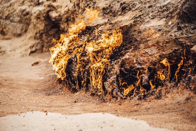 All inclusive! Qobustan, Mud Vulcano, Ateshgah & Yanardag Fire Mountain Tour - Gobustan: ancient marks in a dry setting