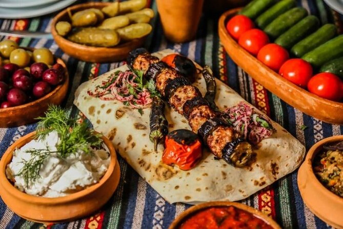 All inclusive! Qobustan, Mud Vulcano, Ateshgah & Yanardag Fire Mountain Tour - Lunch, water, and the small extras