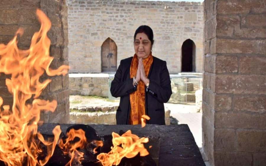 Ateshgah Fire temple and Burning mountain tour - From Baku’s curves to Absheron’s sacred flames