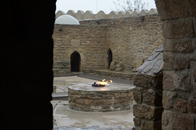 Ateshgah Fire Temple and Yanardag Fire Mountain Private Tour - Who should book this fire-focused outing