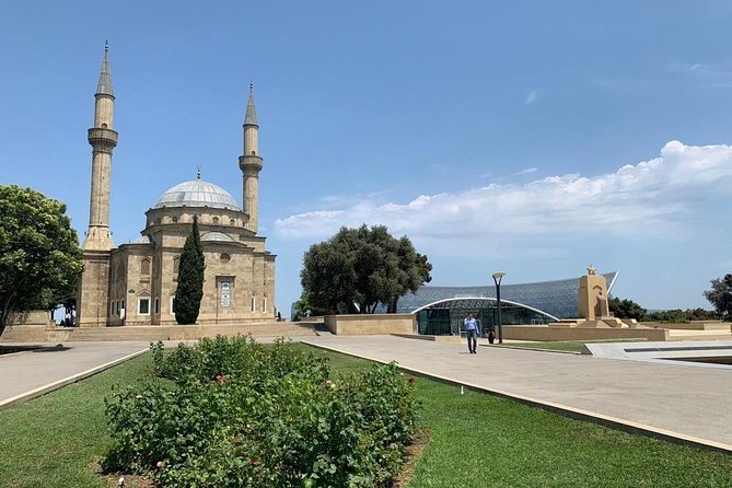 Azerbaijan Tour Package for 3 days(Baku & Absheron & Gobustan & Gabala Tours) - Lake Nohur and the Tufandag cable cars