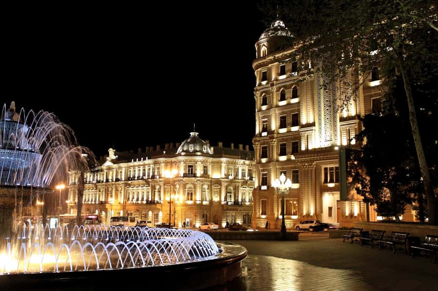 Baku: 3-Hour Private Night Tour (Yanardag & More) - Why Baku is best seen after dark