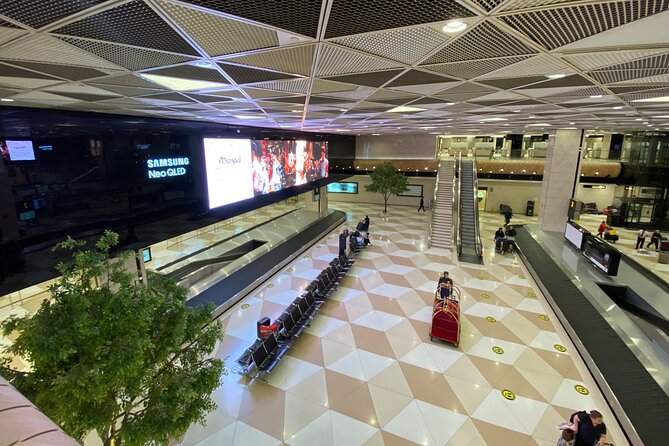 Baku Airport Private Transfer - Finding your driver after baggage claim