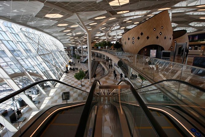 Baku Airport Transfer with Meet and Greet - The first look at Baku from the road
