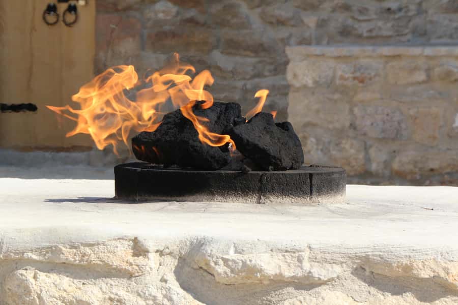Baku: Burning Mountain & Zorastrian Temple Private Tour - Key points to know before booking