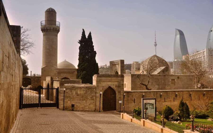 Baku City Group Tour - Timing, walking, and the three-hour limit