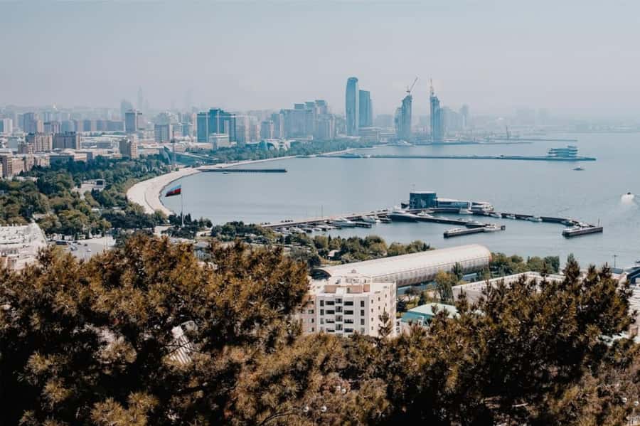 Baku City Tour: Explore the Heart of Azerbaijan - Maiden Tower: Baku’s most familiar historic landmark