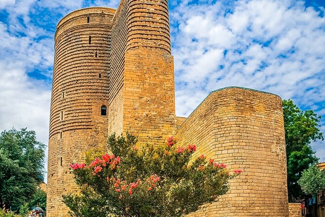 Baku City tours, Guide, Full Day Tour in Baku - Guides, vehicles, and the human side of the tour