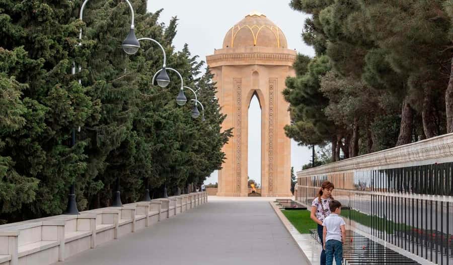 Baku: Gobustan & Absheron Group Tour + Lunch & Tickets inc - Why this Baku day trip works so well