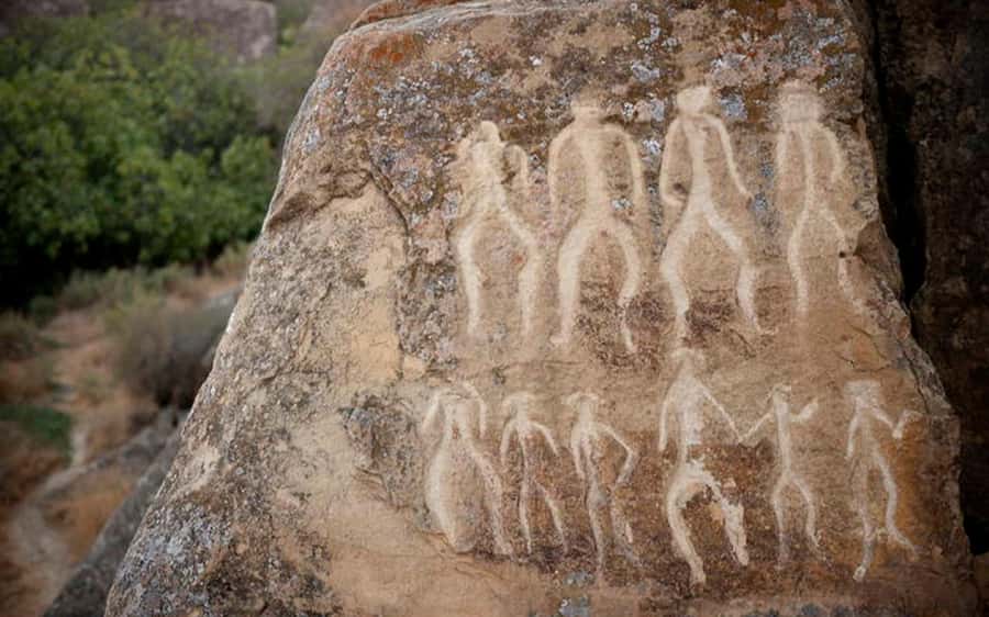 Baku: Gobustan & Absheron Group Tour + Lunch & Tickets inc - A Caspian viewpoint before lunch