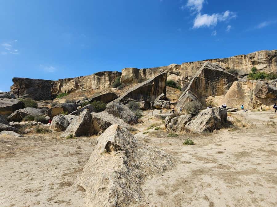 Baku: Gobustan, Mud Volcano, Fire Mount, Temple Lunch Entry - Why this route works for a first day outside Baku