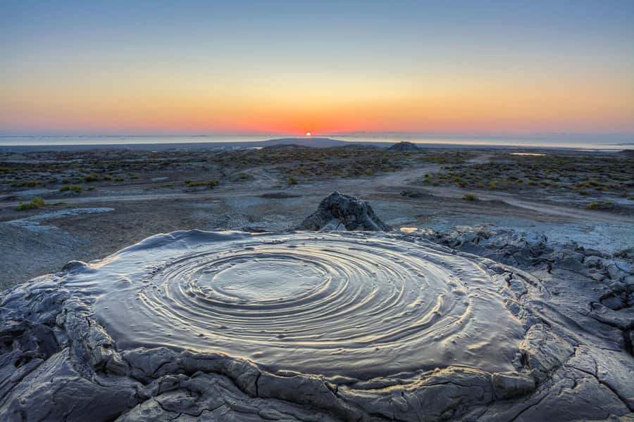 Baku:Gobustan Mud Volcanoes Temple & Entry tickets included - The group format affects the pace