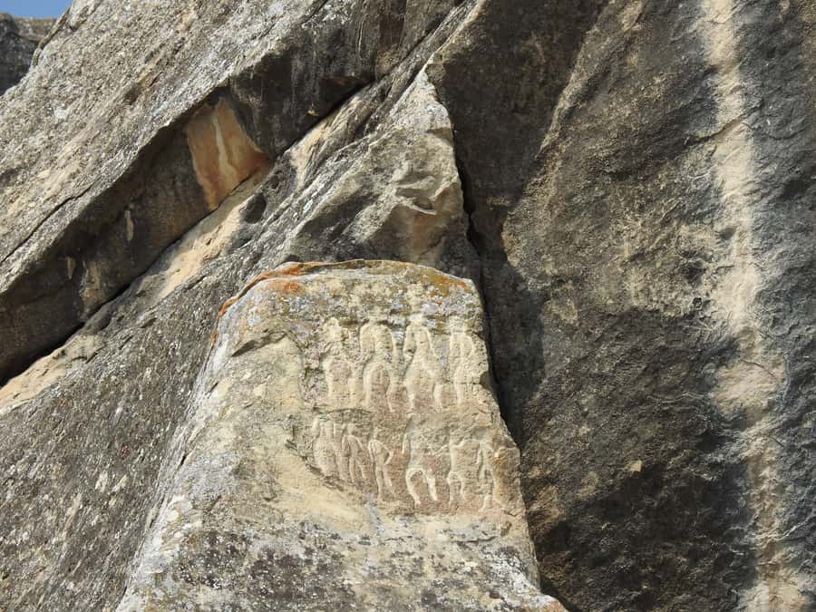Baku: Gobustan, Volcanoes, Fire Temple and Yanardag Day Trip - Why this makes a strong day outside Baku