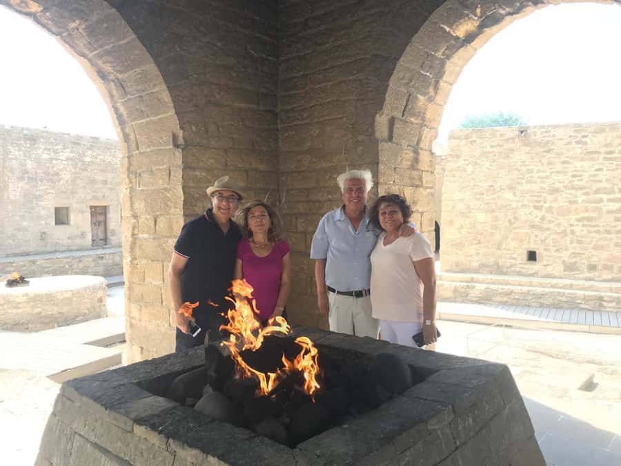 Baku: Gobustan, Volcanoes, Fire Temple and Yanardag Day Trip - Guides, vehicles, and the pace of the day