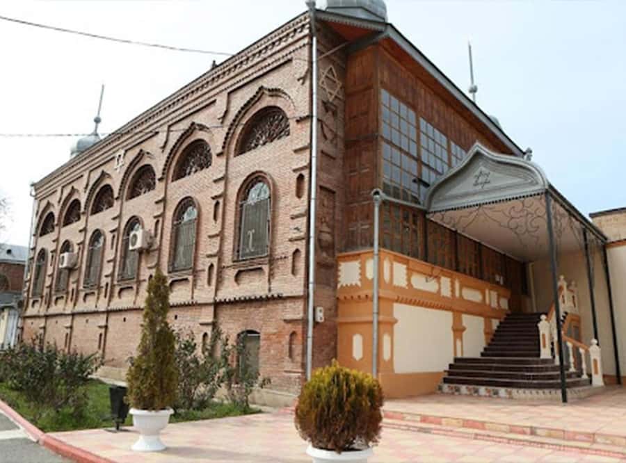 Baku: Guba & Sahdag Tour Lunch included and Laza Waterfall - Laza Waterfall and the rougher road