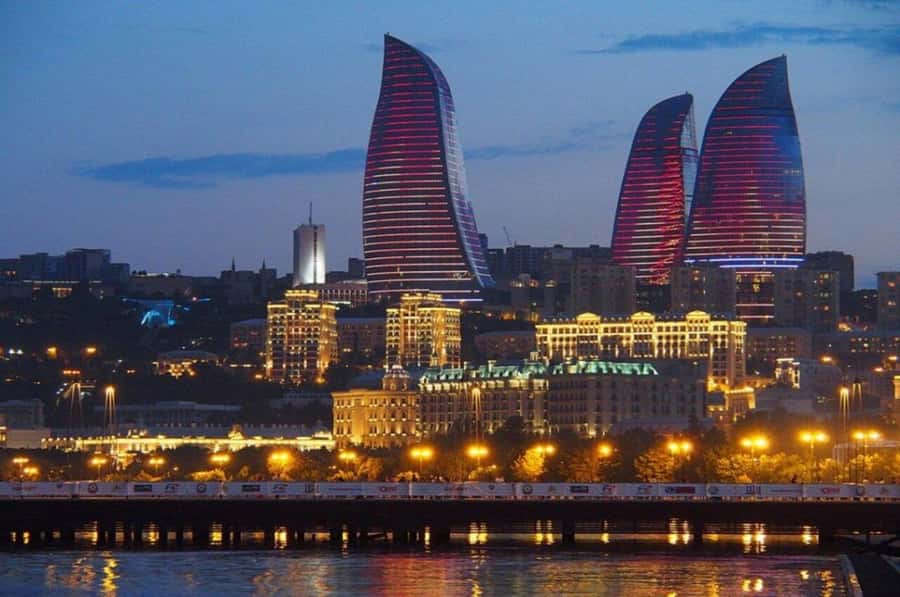 Baku Guided Night Tour - Why Baku is worth seeing at night