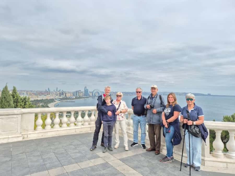 Baku Historical and modern tour in 2-3 hours+FREE Night tour - Mini Venice, a light break from the city