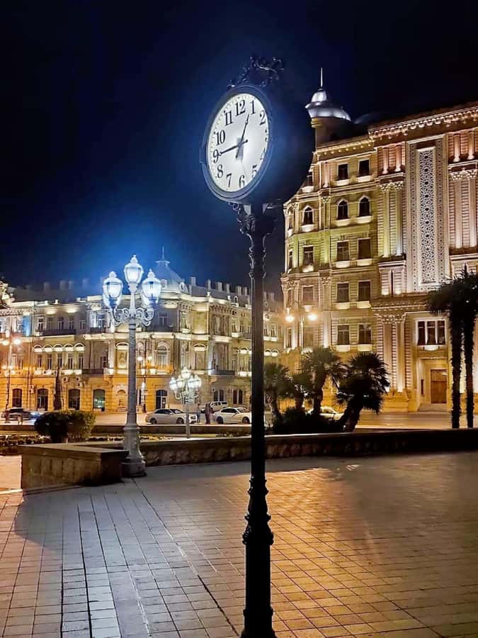 Baku: Light-Up Baku Walking Evening Tour - Key points to know before booking