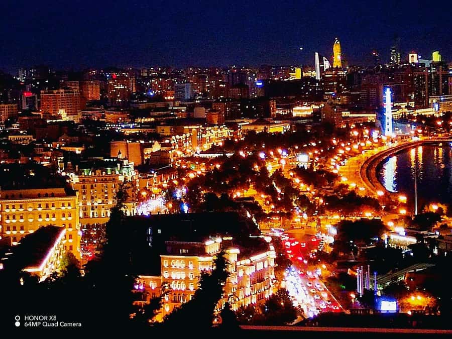 Baku: Light-Up Baku Walking Evening Tour - Why Baku is especially striking at night