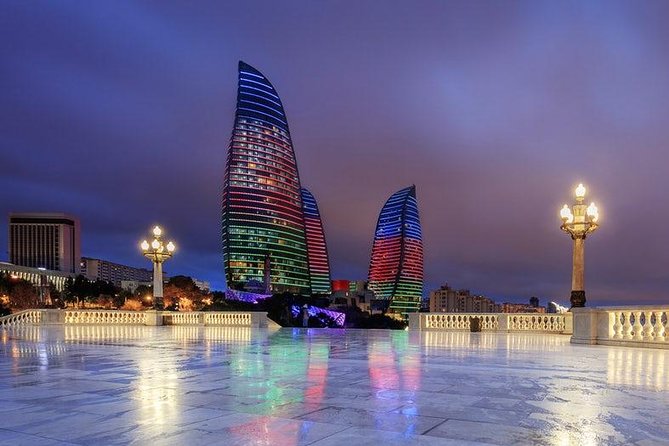 Baku Lights: the Night Tour illuminated by Baku lights - Highland Park delivers the evening’s best stop