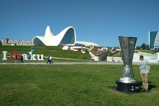 Baku Modern City & Old Town Private Tour - Flame Towers, Baku’s Modern Calling Card