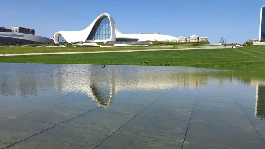 Baku: Night Panoramic Group Tour with Flame Towers 1 - Timing, languages, and comfort