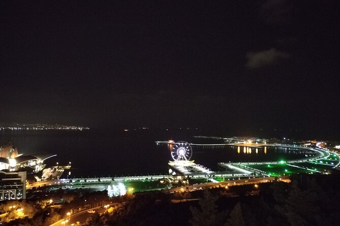 Baku Night Panoramic tour - The Heydar Aliyev Cultural Center at 7 pm