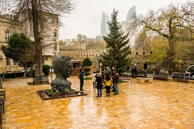 Baku Oil Heritage & Old Town Walking Tour - Fountain Square begins and ends the route