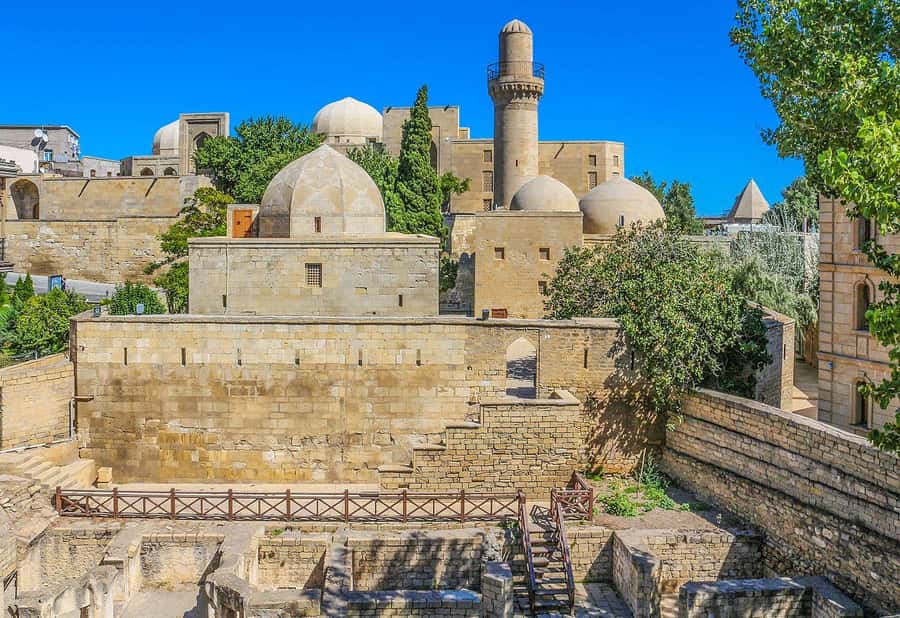 Baku: Old City Guided Walking Tour - Shirvanshah Palace, the main historical stop