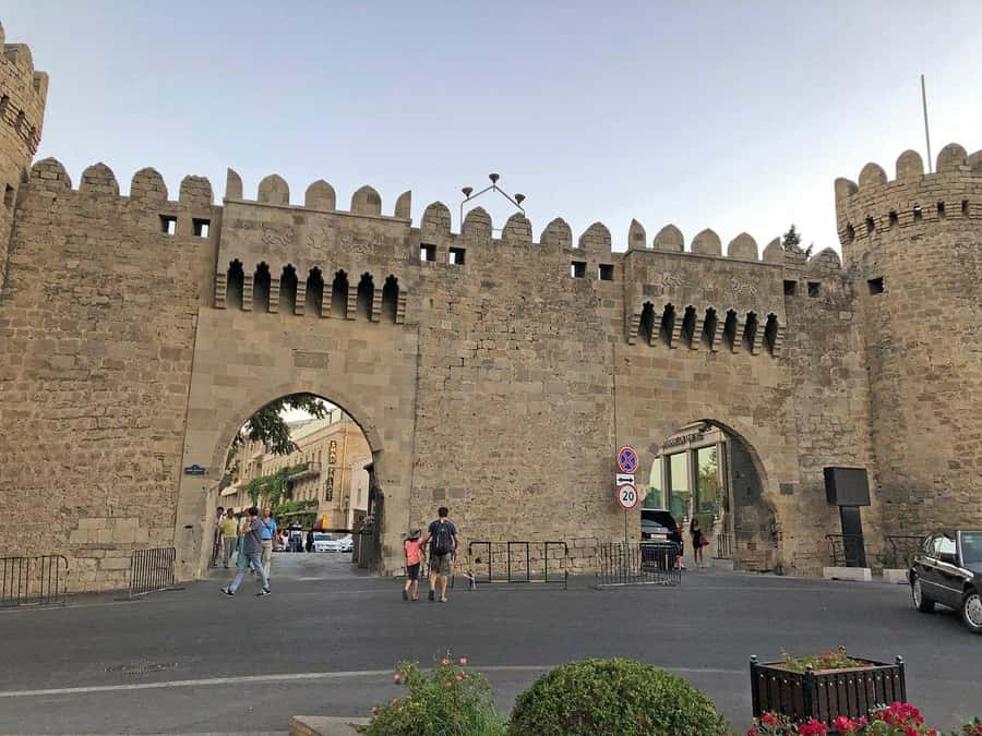Baku: Old City Guided Walking Tour - Bazar Square and the caravanserai