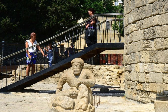 Baku Old City (Icherisheher) Group Tour - Beyond monuments: workshops, stalls, and old homes