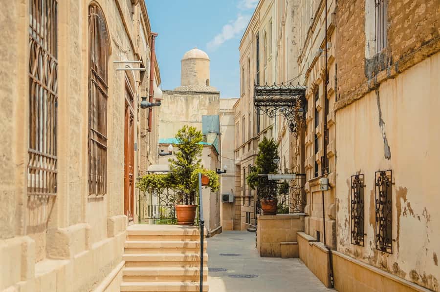Baku Old Town Walking Tour - Caravanserais and the Silk Road connection