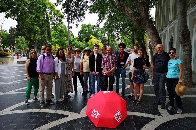 Baku Soviet Architecutre Gudied Walking Tour - Starting at Fountain Square and Nizami Street