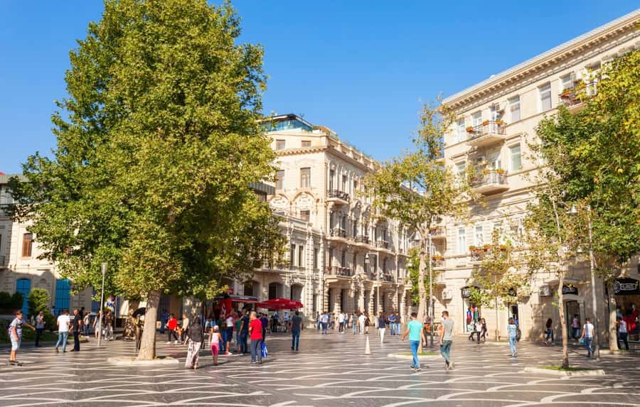 Baku Street Food Tour - Dietary needs and how to arrive prepared