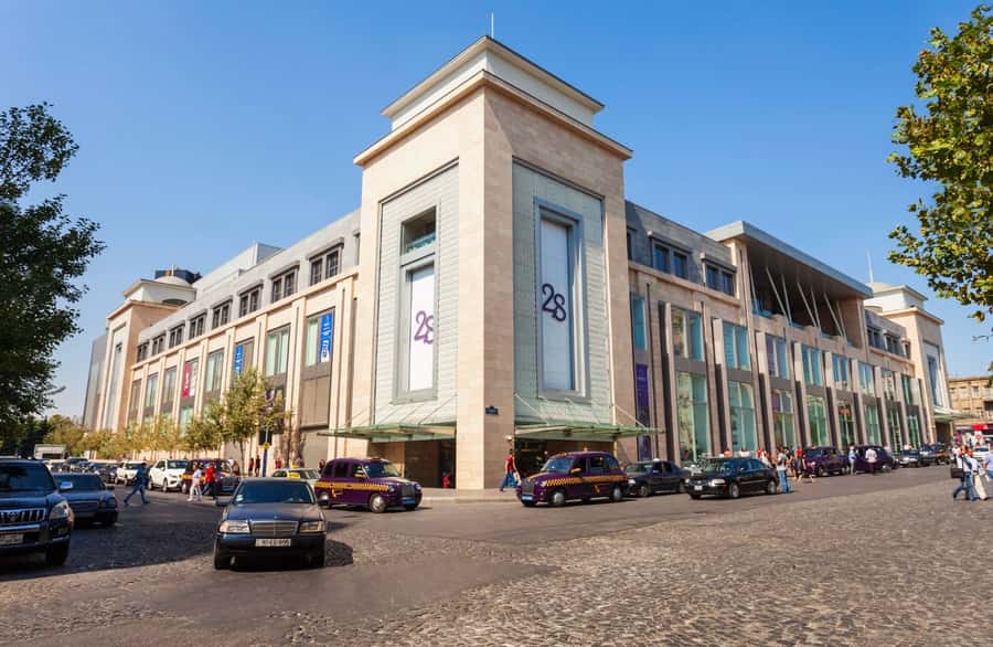 Baku Street Food Tour - Who should book this Baku food tour