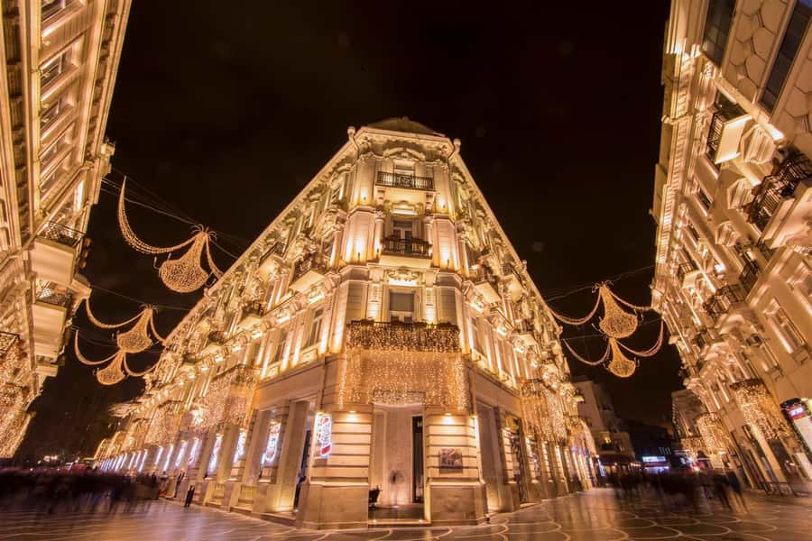 Become a Baku resident in a day - Inside the Old City, Icherisheher