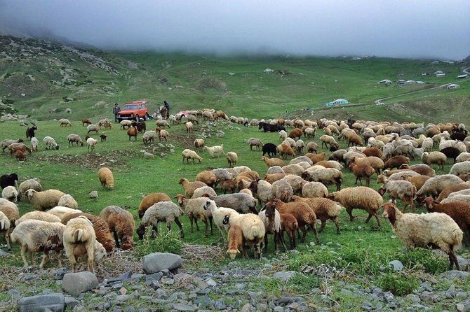 Day Trip to Khinalug, Guba - The one-hour hike and distant village view