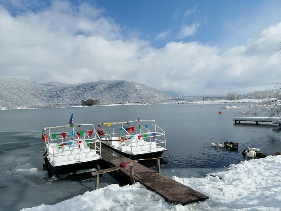 From Baku: Gabala Cable Car, Nohur Lake & Juma Mosque Trip - Shamakhi and the Juma Mosque in 30 minutes