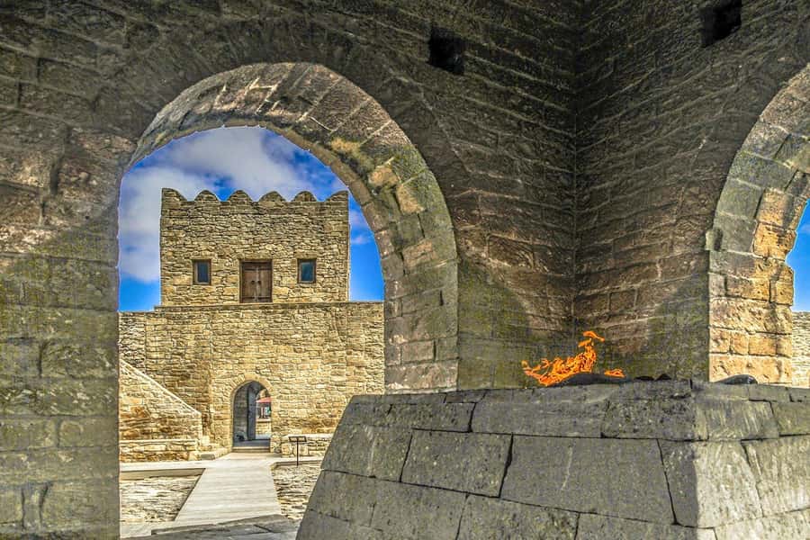 From Baku: Yanar Dag, Gobustan and Absheron Day Trip - Why this day trip works from Baku