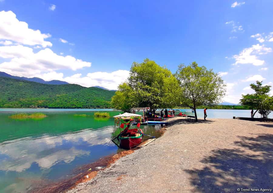 Full day Tour to Sheki: 4 regions of Azerbaijan in 1 day - The return to Baku is the real test