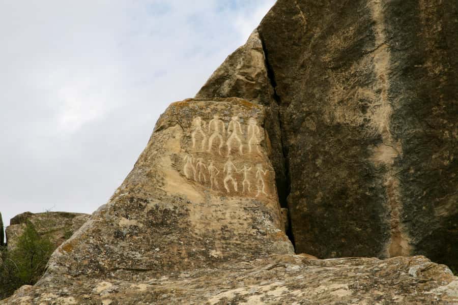 Gobustan and Fire temple Tour with Italian speaking guide - Lunch is your responsibility