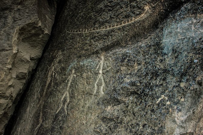 Gobustan, Mud volcanoes, Fire temple, Fire mountain GROUP TOUR - What the Gobustan rock art can tell you