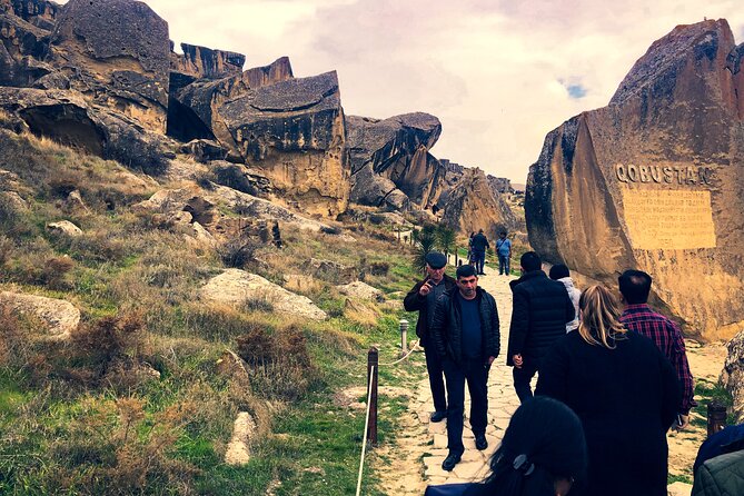 Gobustan Rock Art and Mud volcanoes PRIVATE TOUR - What the private format changes