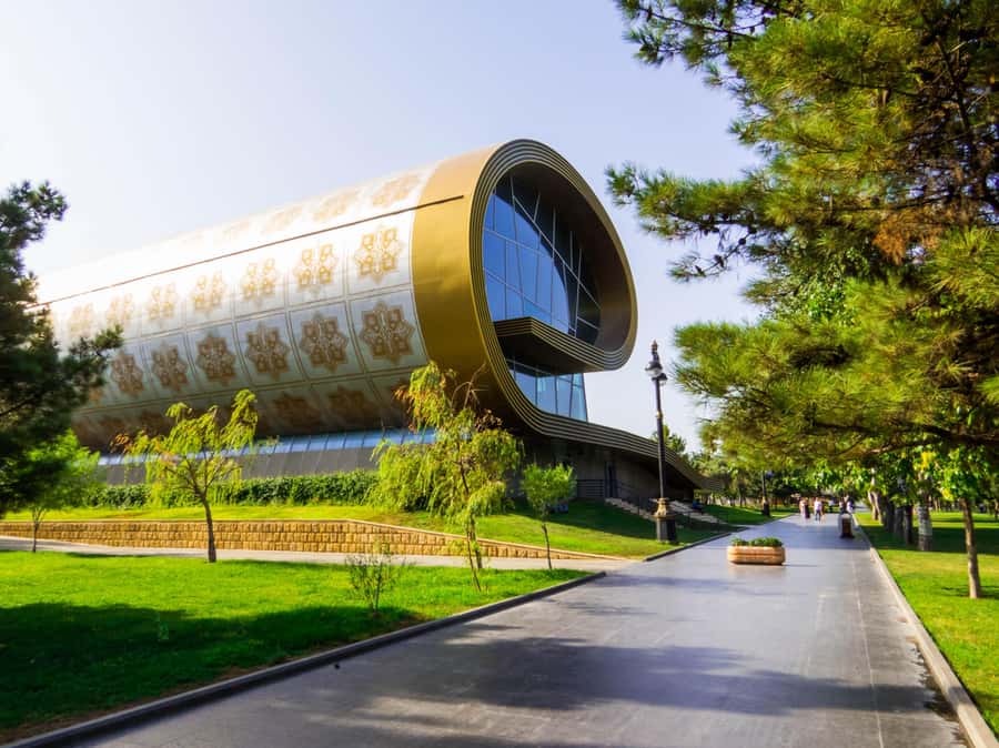 Heartbeat of Baku: Old & Modern City Walk (Group or Private) - Little Venice from the promenade