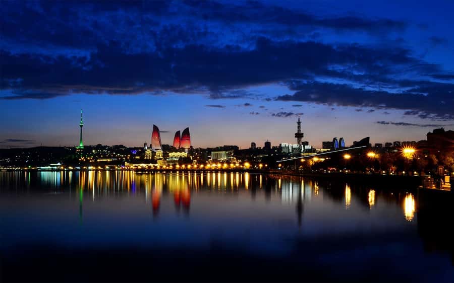 Incredible Baku Nights Panoramic Tour - Crossing from the 21st century into the Old City
