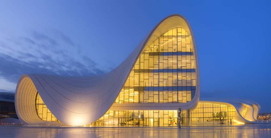Incredible Baku Nights Panoramic Tour - Walking through Nizami Street