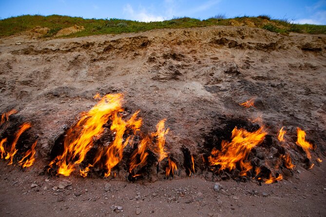 Qobustan Absheron Full Day Tour - Ateshgah, where fire became sacred